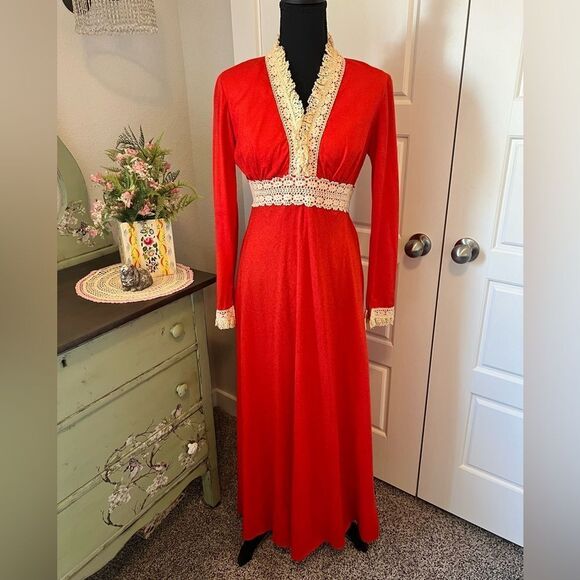 Vintage 60s 70s Gunne Sax Style Red Cream Crochet Peasant Hippie Maxi Dress - Picture 3 of 16